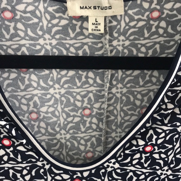 3/4 Bell sleeve dress - Picture 3 of 4